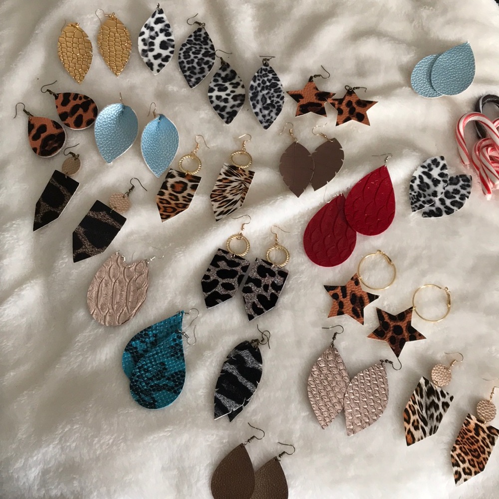 ✨Handmade faux-leather Earrings!!✨